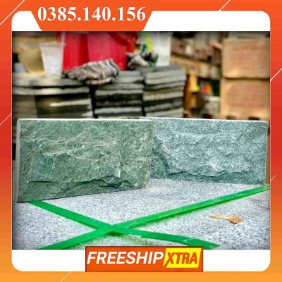Đá bóc lồi xanh rêu kích thước 10x10-10x20-15x30